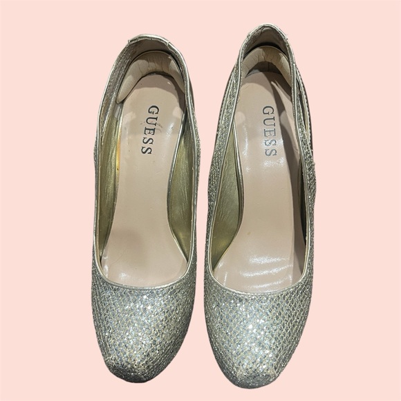 Gold shiny platform pumps - Picture 4 of 5